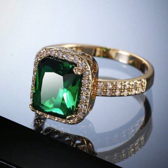18K Gold Filled Emerald-Cut Green Halo Ring Size 8 - Picture 4 of 4
